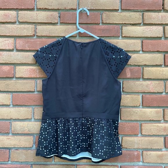 4P Ann Taylor Black Peplum Top - Picture 2 of 7